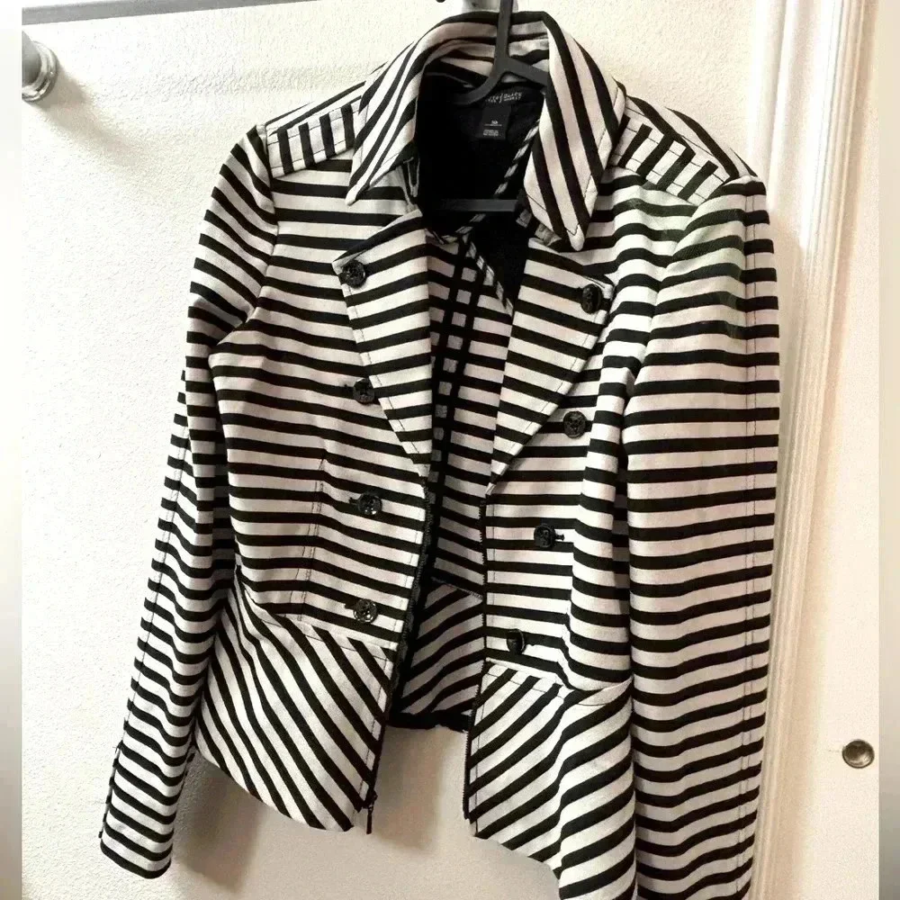 White House Black Market cream and black striped fitted jacket. Size 10. - Picture 1 of 9